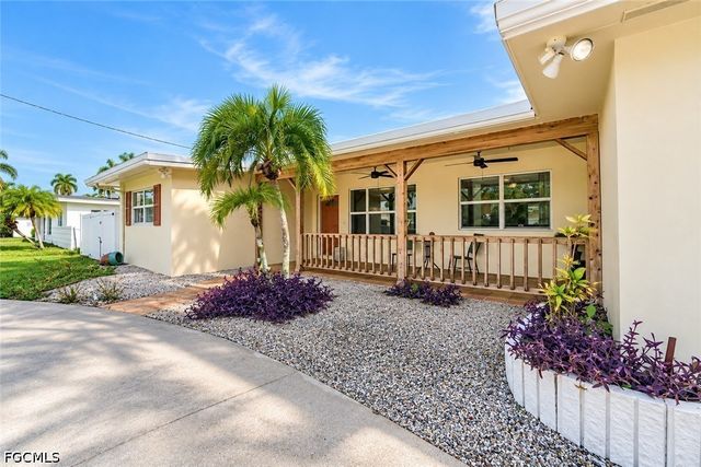 1443 Ricardo AVE, Fort Myers, FL 33901