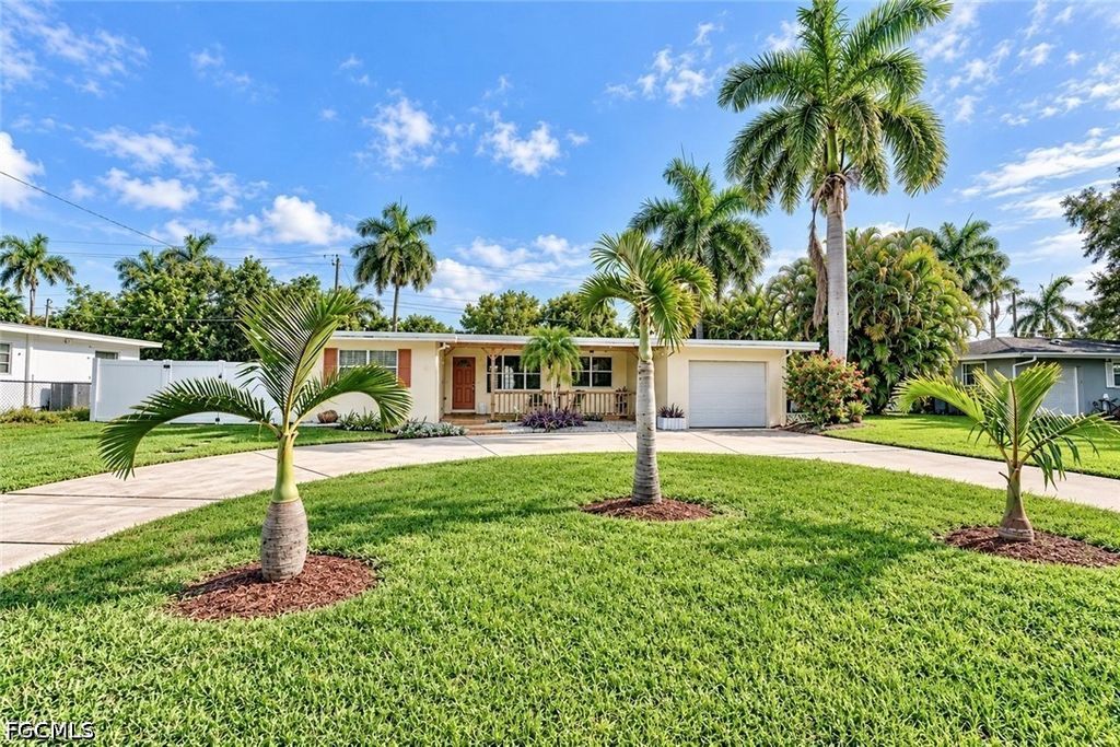 1443 Ricardo AVE, Fort Myers, FL 33901