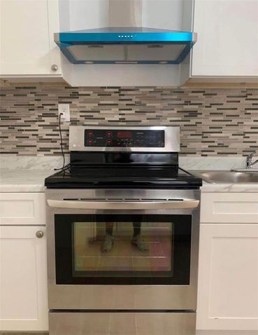 3925 MESA AVENUE, Sarasota, FL 34233