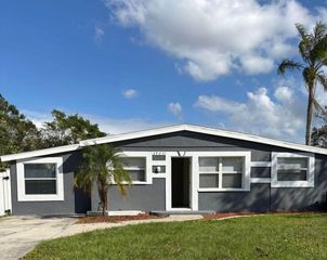 3925 MESA AVENUE, Sarasota, FL 34233