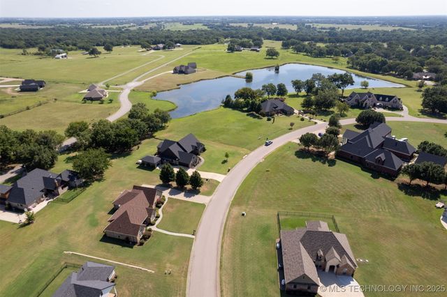 17 Tabernacle Drive, Calera, OK 74730