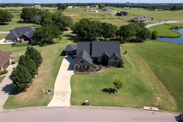 17 Tabernacle Drive, Calera, OK 74730