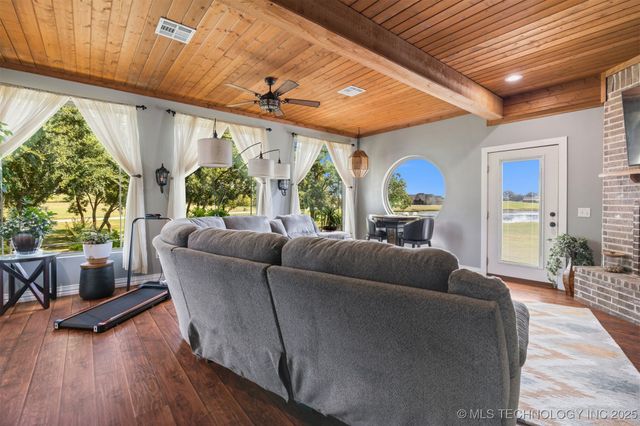 17 Tabernacle Drive, Calera, OK 74730