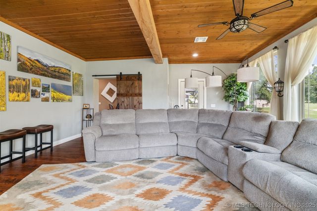 17 Tabernacle Drive, Calera, OK 74730