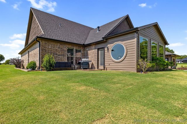 17 Tabernacle Drive, Calera, OK 74730