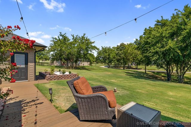 17 Tabernacle Drive, Calera, OK 74730