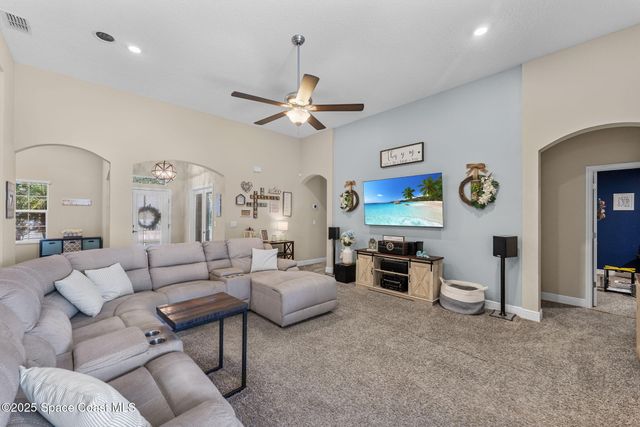 1106 Morgan Circle NE, Palm Bay, FL 32905