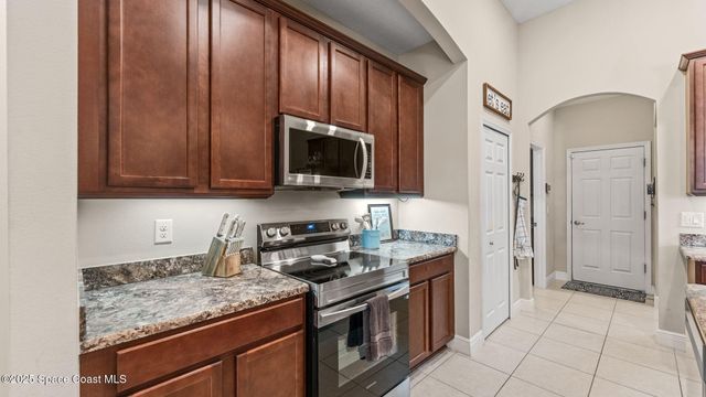 1106 Morgan Circle NE, Palm Bay, FL 32905