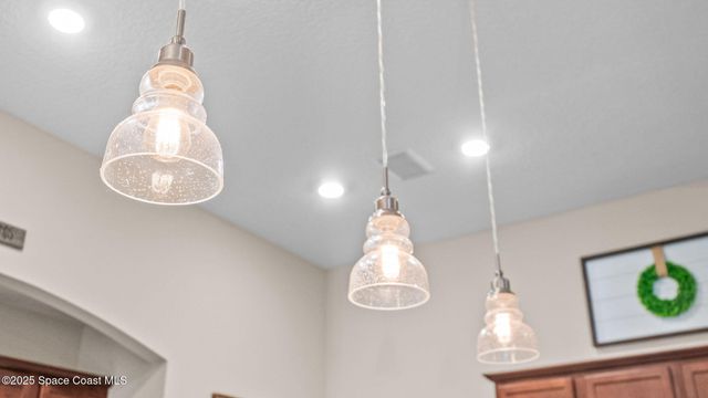 1106 Morgan Circle NE, Palm Bay, FL 32905