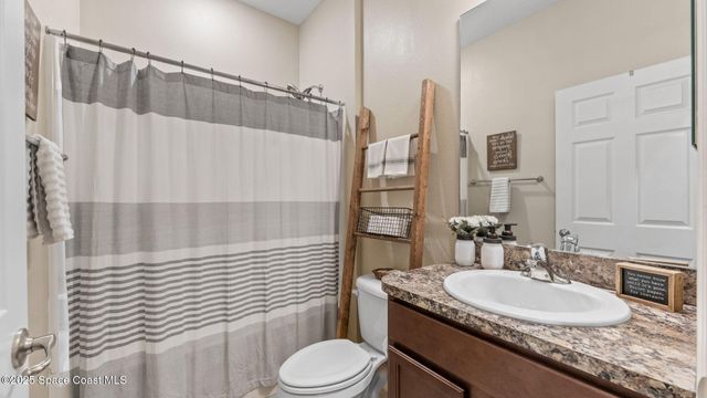 1106 Morgan Circle NE, Palm Bay, FL 32905