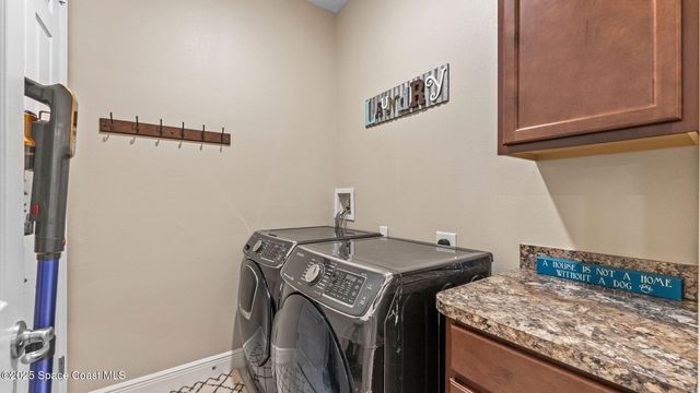 1106 Morgan Circle NE, Palm Bay, FL 32905