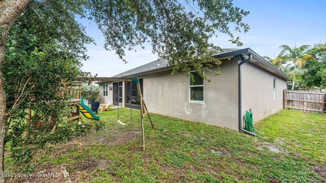 1106 Morgan Circle NE, Palm Bay, FL 32905