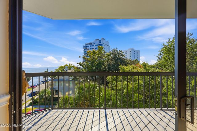 505 LANCASTER Street 4D, Jacksonville, FL 32204