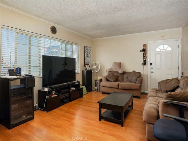 5126 W El Segundo Boulevard, Hawthorne, CA 90250