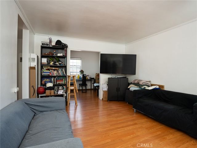 5126 W El Segundo Boulevard, Hawthorne, CA 90250