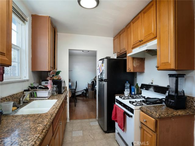 5126 W El Segundo Boulevard, Hawthorne, CA 90250