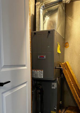 1462 E Wayland Street, Springfield, MO 65804