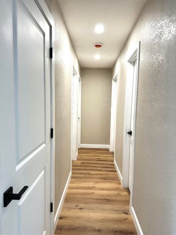 1462 E Wayland Street, Springfield, MO 65804