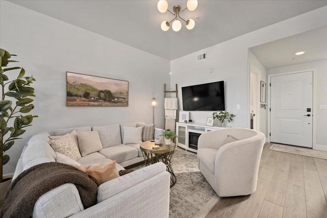 2807 Newhall Street 2807, Santa Clara, CA 95050