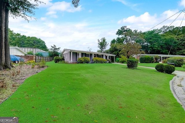 1801 LOCHLOMAND Lane SE, Smyrna, GA 30080