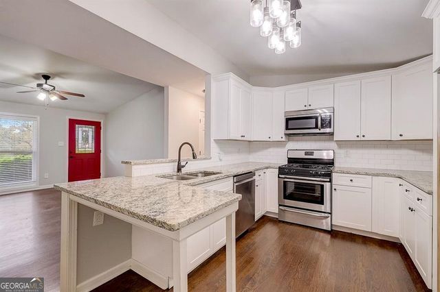 1801 LOCHLOMAND Lane SE, Smyrna, GA 30080