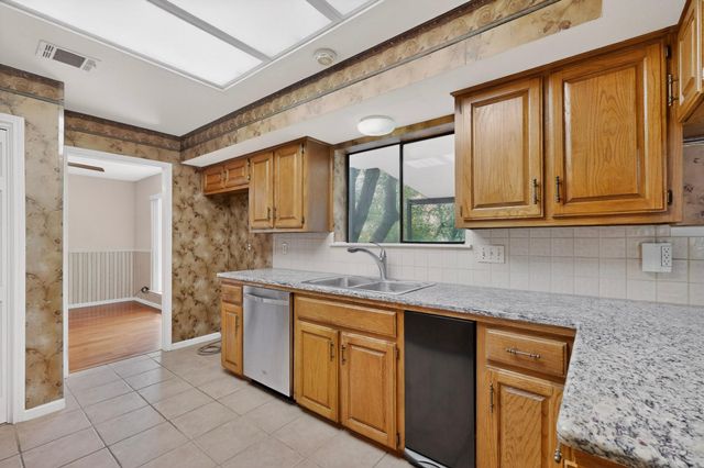 1003 Pier Branch RD, Dripping Springs, TX 78620