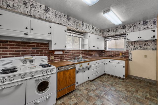195 SE Roosevelt Avenue, Bend, OR 97702