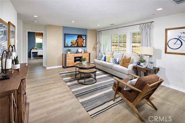 30952 Campania Road, Highland, CA 92346