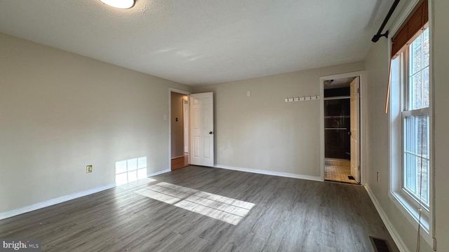 18817 KERILL RD, Triangle, VA 22172