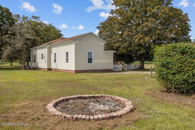 804 Alexander Rouse Road, Kinston, NC 28504