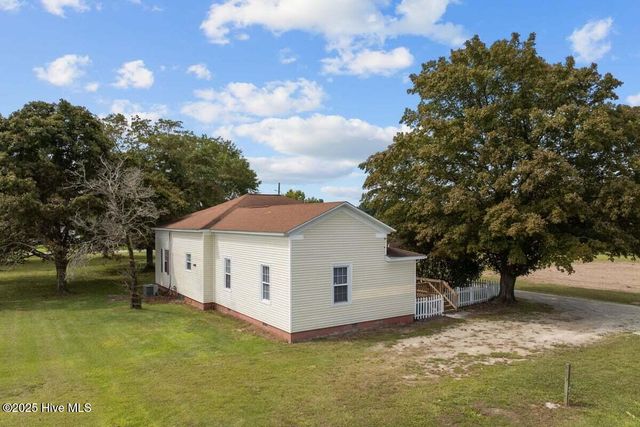 804 Alexander Rouse Road, Kinston, NC 28504