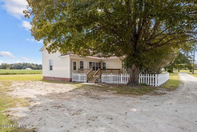804 Alexander Rouse Road, Kinston, NC 28504
