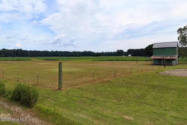 804 Alexander Rouse Road, Kinston, NC 28504