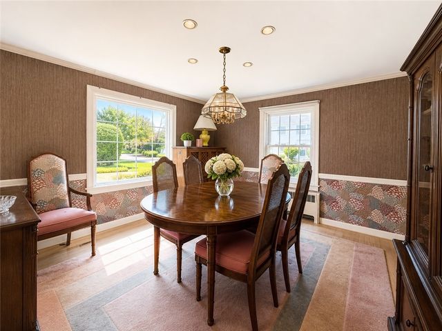 7 Beech Tree Road, East Providence, RI 02916