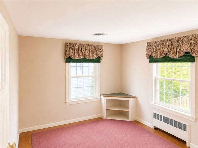7 Beech Tree Road, East Providence, RI 02916
