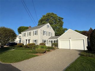 7 Beech Tree Road, East Providence, RI 02916