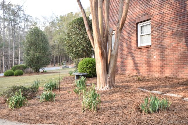 168 Vivian Lane, Wetumpka, AL 36093