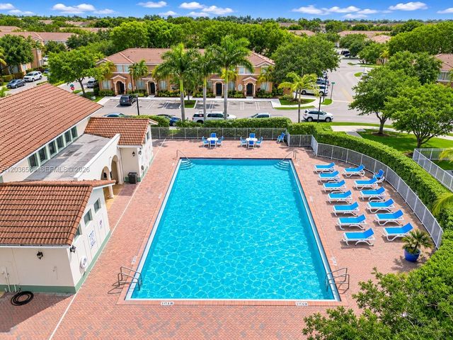2448 SE 10th Ct, Homestead, FL 33035