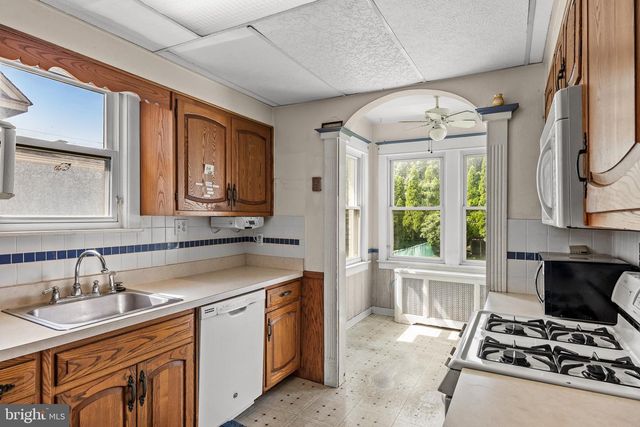 130 KENDALL BLVD, Oaklyn, NJ 08107