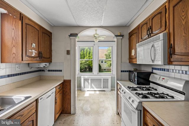 130 KENDALL BLVD, Oaklyn, NJ 08107