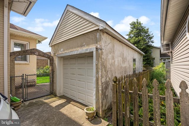130 KENDALL BLVD, Oaklyn, NJ 08107
