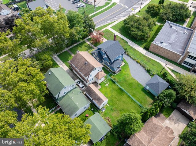 130 KENDALL BLVD, Oaklyn, NJ 08107