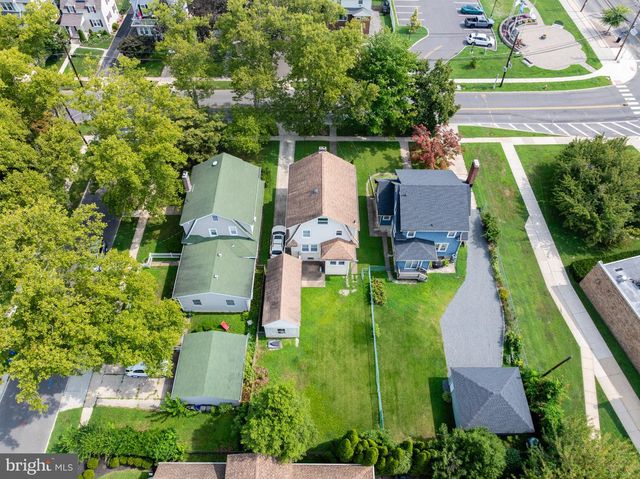130 KENDALL BLVD, Oaklyn, NJ 08107