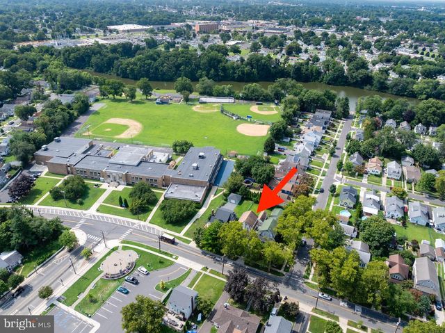 130 KENDALL BLVD, Oaklyn, NJ 08107
