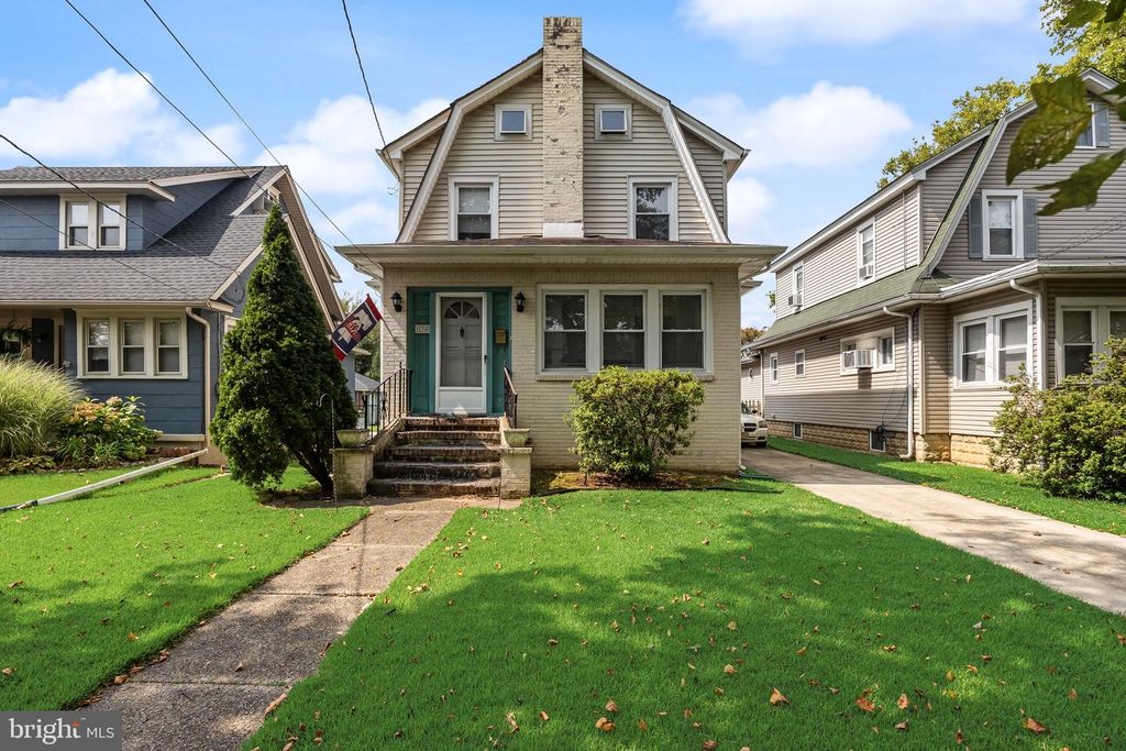 130 KENDALL BLVD, Oaklyn, NJ 08107
