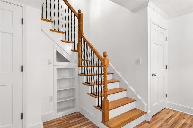 166 Quincy Shore Dr 108, Quincy, MA 02171