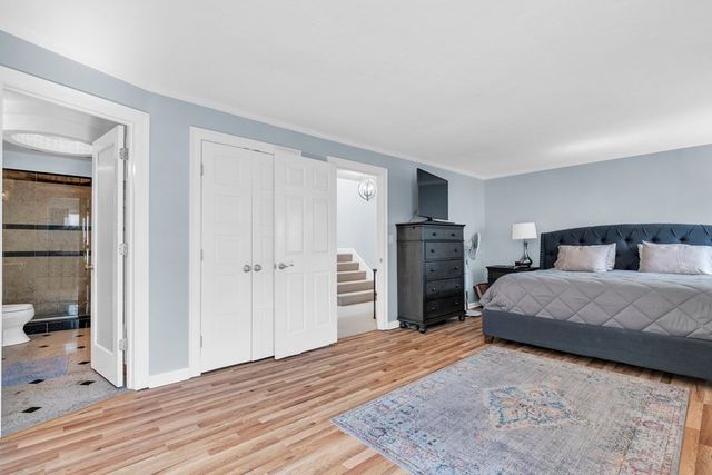 166 Quincy Shore Dr 108, Quincy, MA 02171