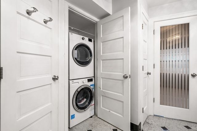 166 Quincy Shore Dr 108, Quincy, MA 02171