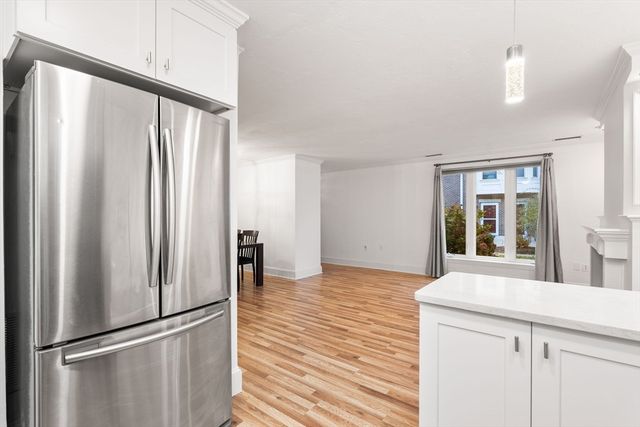 166 Quincy Shore Dr 108, Quincy, MA 02171