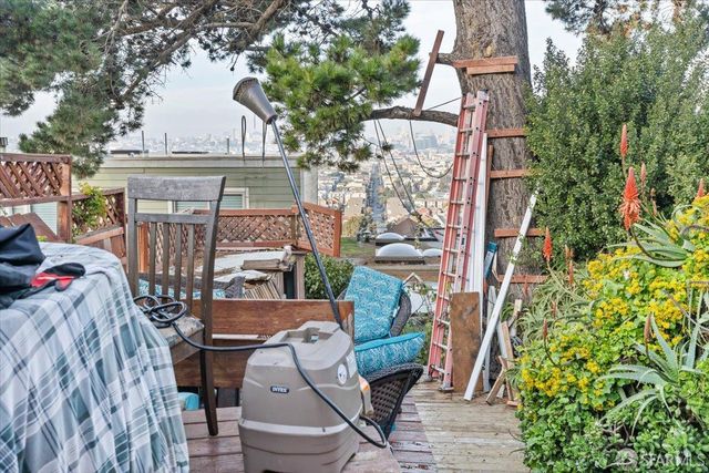 130 Ripley Street, San Francisco, CA 94110